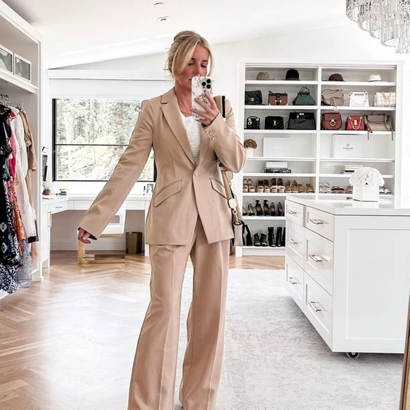 FAVORITE DAUGHTER The Favorite Blazer in Beige S - Picture 1 of 8